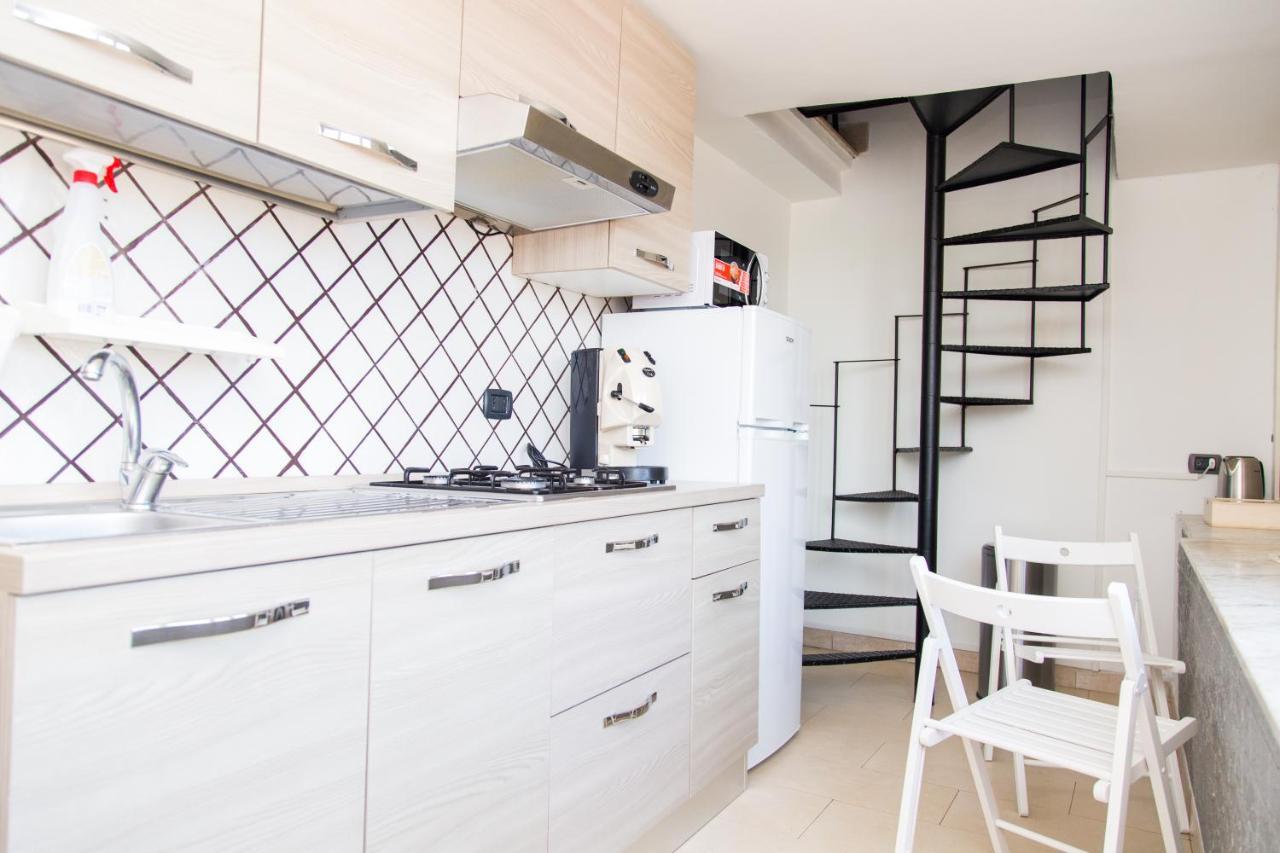 Cuore Di Spaccanapoli Apartment Bagian luar foto